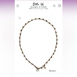 On U Necklace